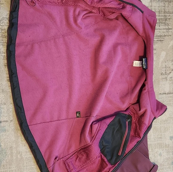 Patagonia Women's Adze Jacket. Purple. Size Med. EUC